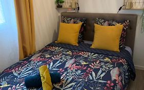 Paris Jolie Studio Cosy